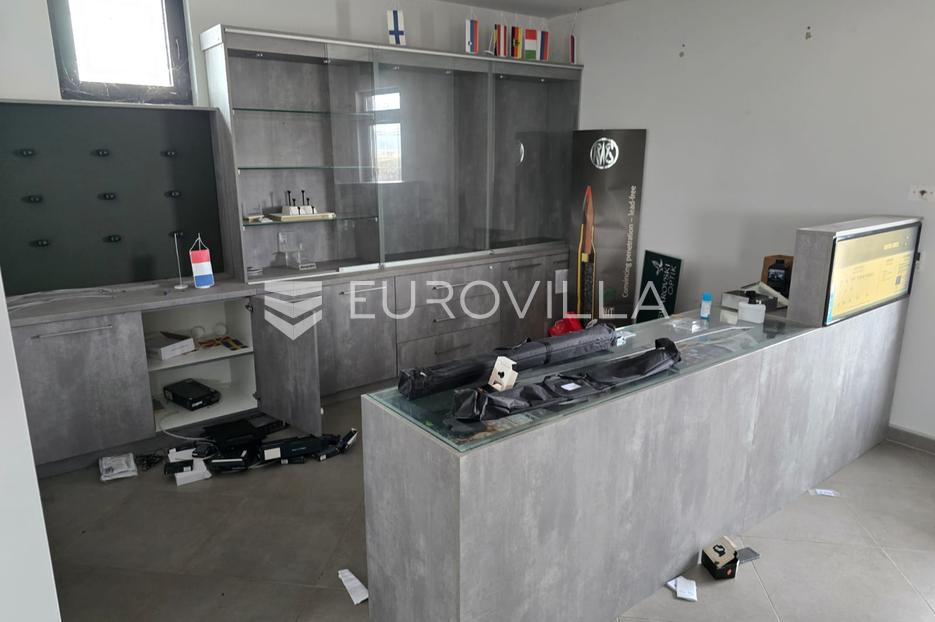 Business premises For sale - Zagrebačka Ivanić-Grad