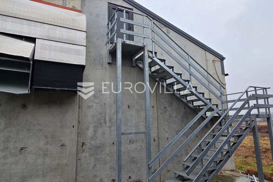 Locaux commerciaux À vendre - Zagrebačka Ivanić-Grad