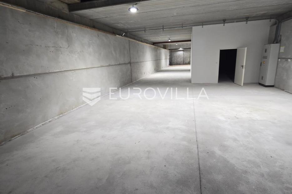 Locaux commerciaux À vendre - Zagrebačka Ivanić-Grad