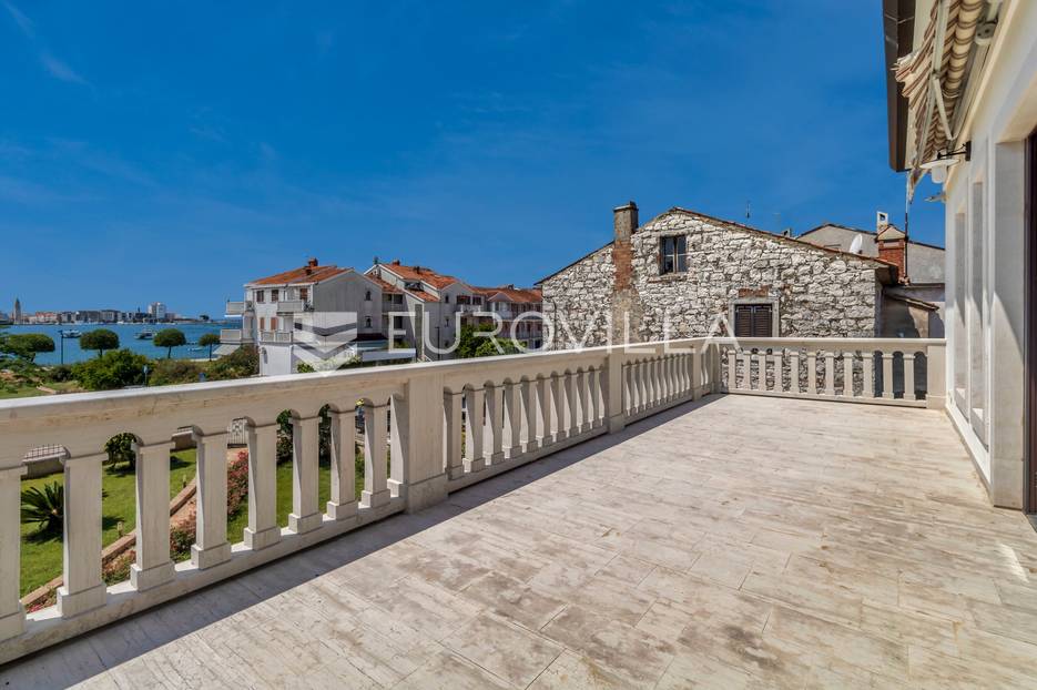 Kuća Na prodaju -  Umag