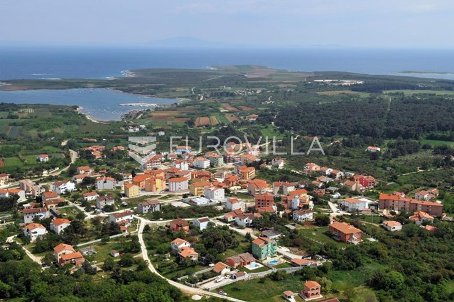Pozemek Na prodej Ližnjan