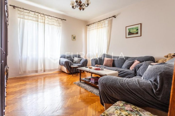 Appartement à vendre 105 m² – Bačvice