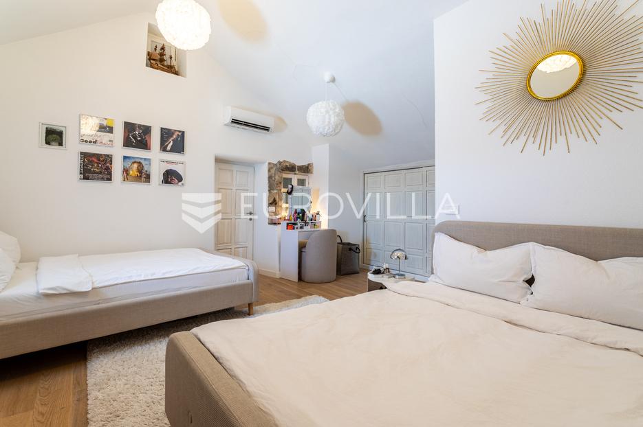 House For sale - Splitsko-dalmatinska Brela