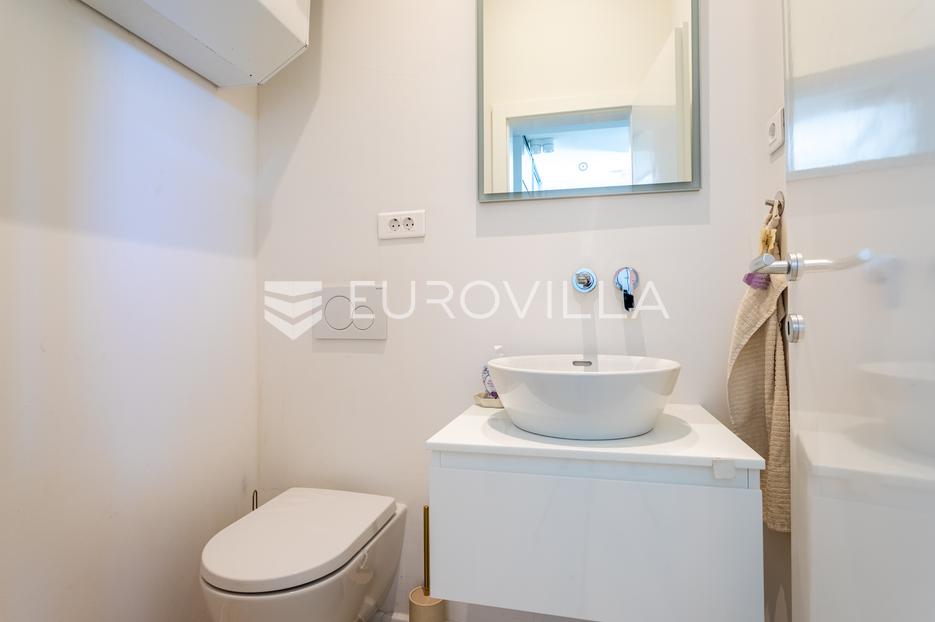 House For sale - Splitsko-dalmatinska Brela