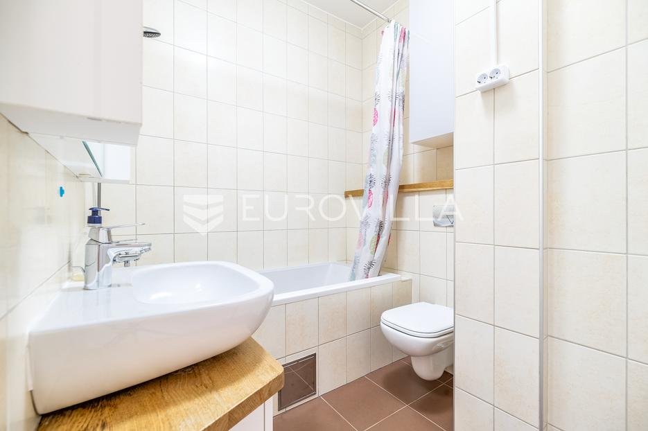 Flat For rent - Grad Zagreb Peščenica - Žitnjak