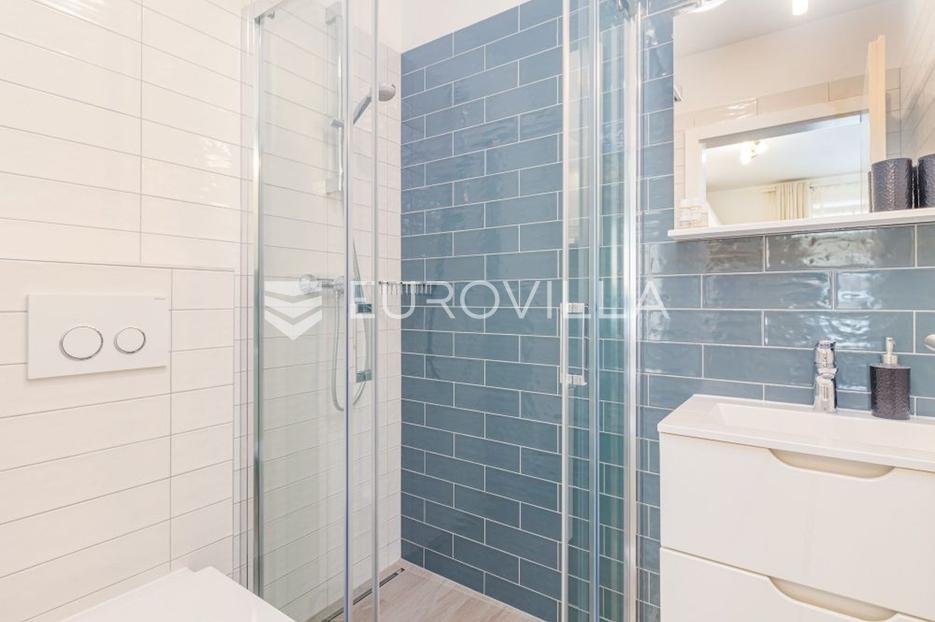 Flat For sale - Istarska Ližnjan