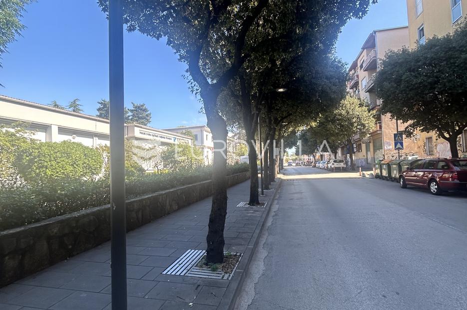 Komerční Na prodej Voštarnica