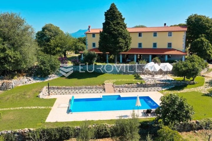 Hotel for sale 615 m² – Ripenda Kras