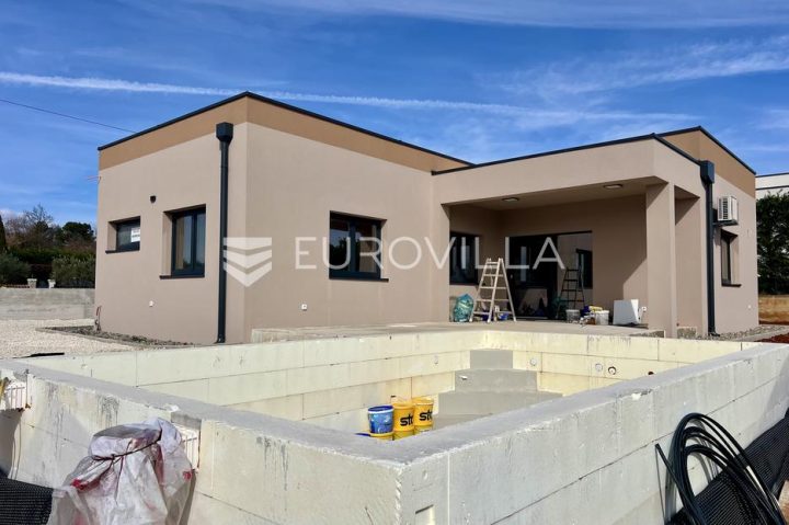 Haus Zu verkaufen - Istarska Svetvinčenat - foto 2/13