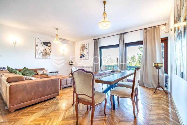 House for sale 202 m² – Giznik
