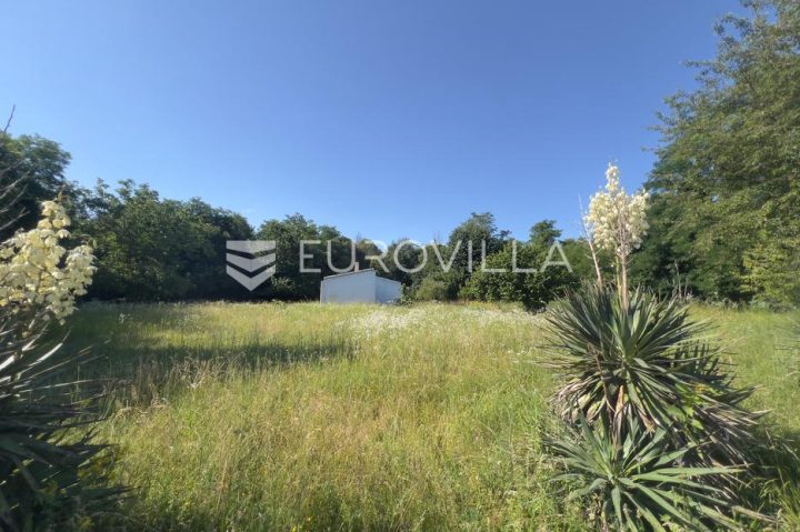Działka na sprzedaż 7318 m² – Poreč