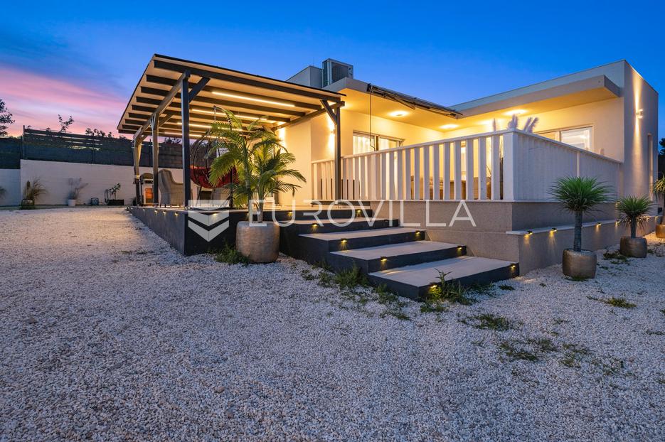 Casa In vendita -  Šibenik - Okolica