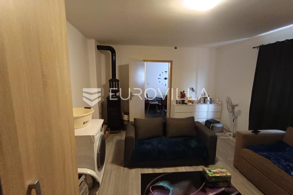Apartmán Na predaj -  Karlovac