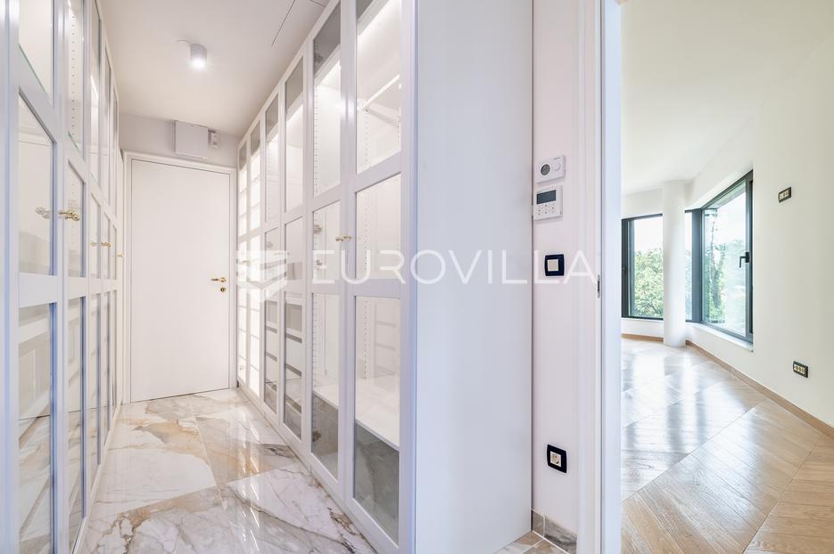 Maison À vendre - Grad Zagreb Gornji Grad - Medveščak