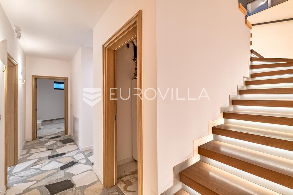 Maison À vendre - Grad Zagreb Gornji Grad - Medveščak