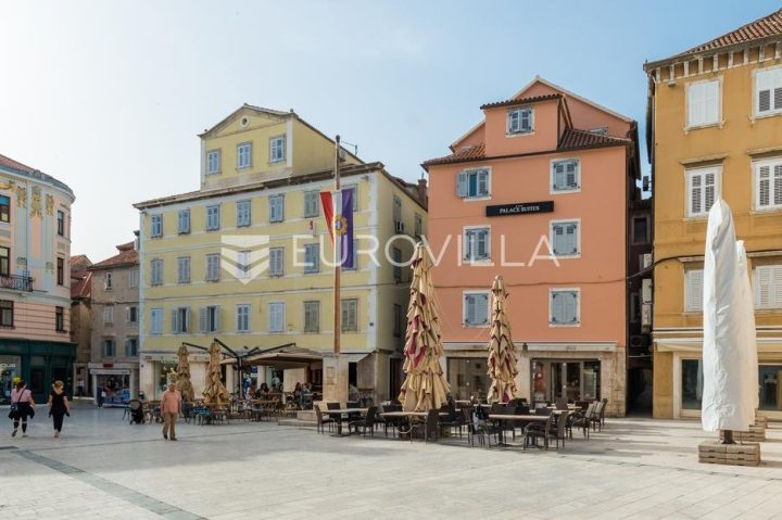 Hotel na prodaju 550 m² – Grad