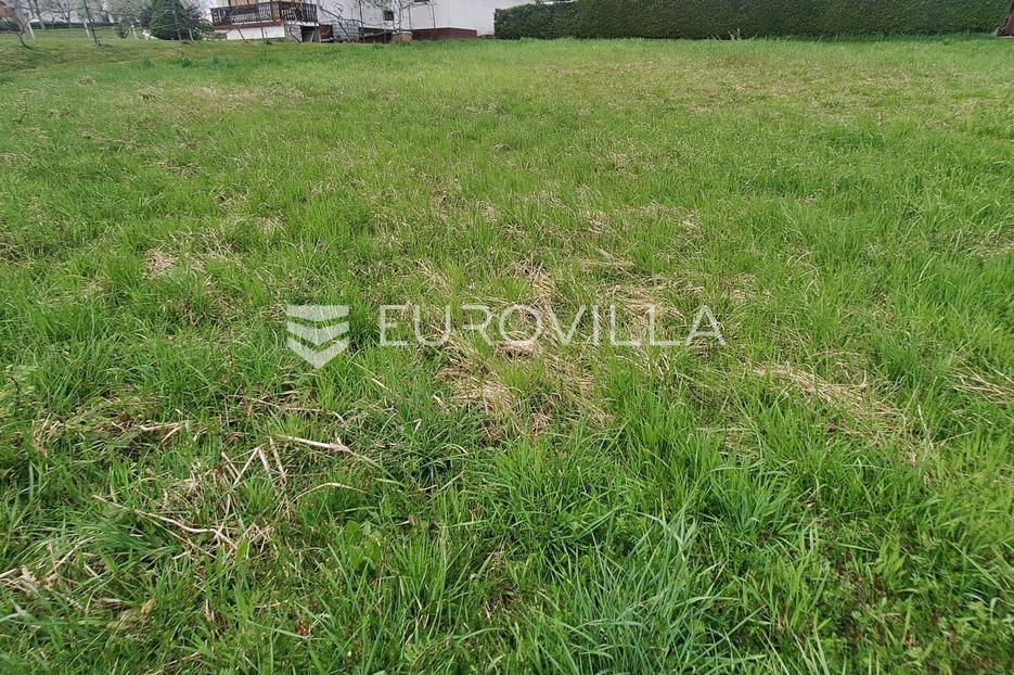 Pozemok Na predaj - Karlovac - foto 2/2