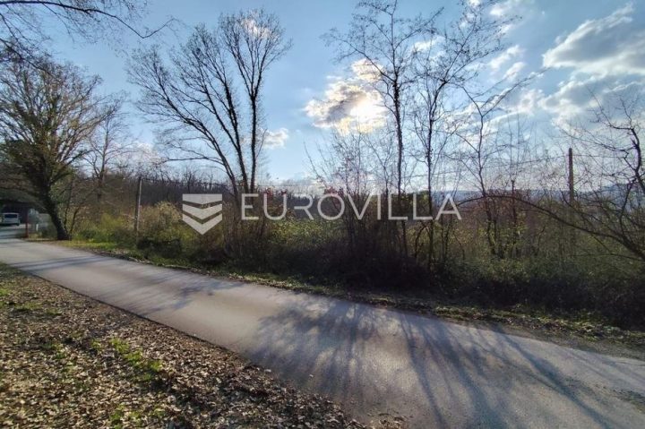Pozemok na predaj 12531 m² – Labin