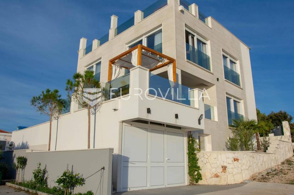 Maison À vendre - Šibensko-kninska Rogoznica