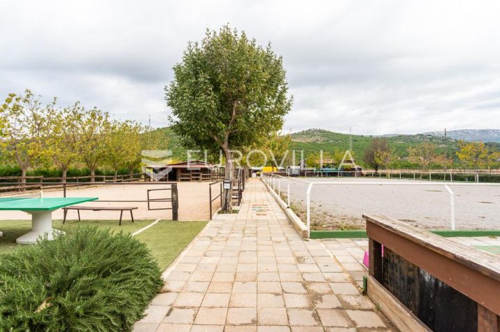 Terreno in vendita 20000 m² – Dubrava Kod Šibenika