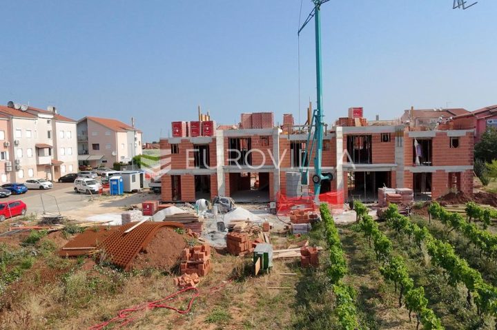 Casa In vendita - Istarska Poreč - foto 3/12