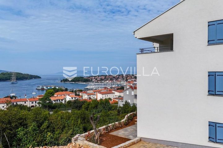 Appartement à vendre 101 m² – Cres