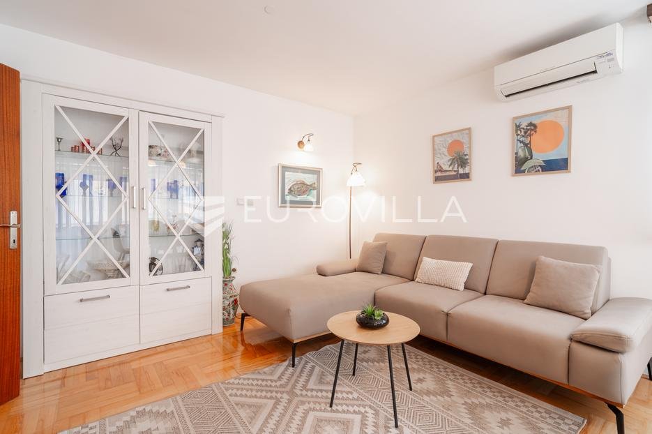 Flat For rent - Zadarska Zadar