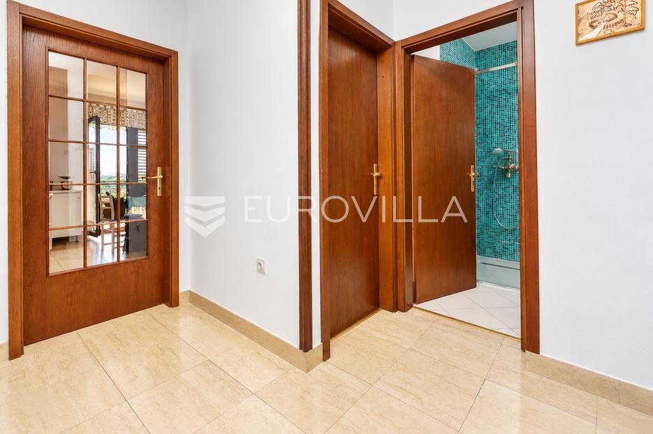 Maison À vendre - Primorsko-goranska Kostrena