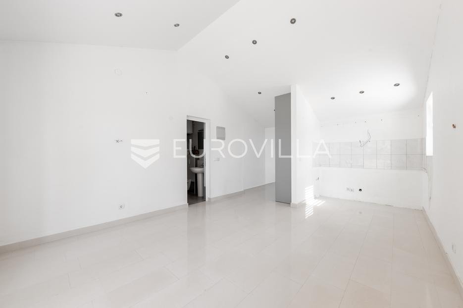 Appartamento In vendita - Splitsko-dalmatinska Baška Voda
