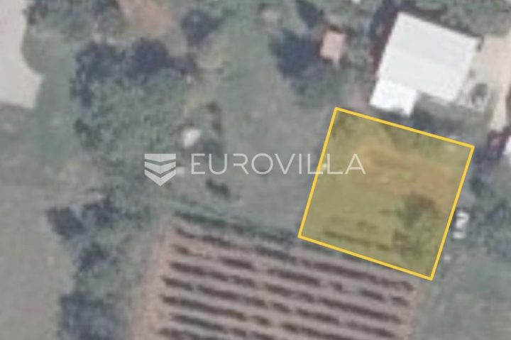 Grundstück zu verkaufen 505 m² – Šišan