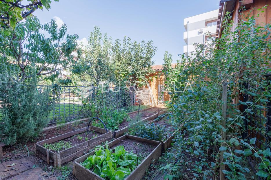 Kuća Na prodaju -  Pula