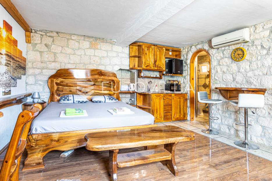 Kuća Na prodaju -  Trogir