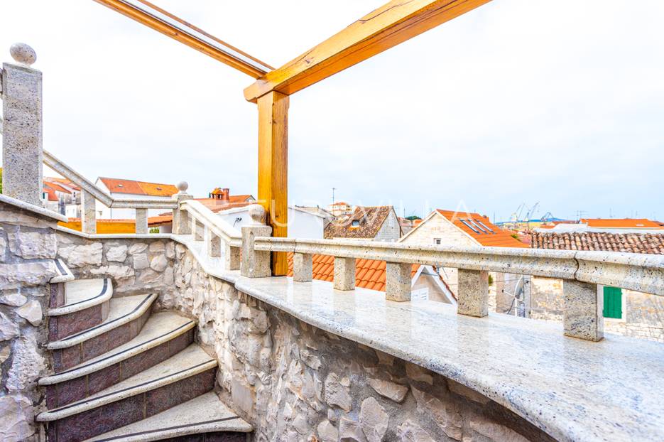 Kuća Na prodaju -  Trogir