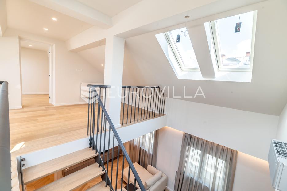Flat For sale -  Donji Grad