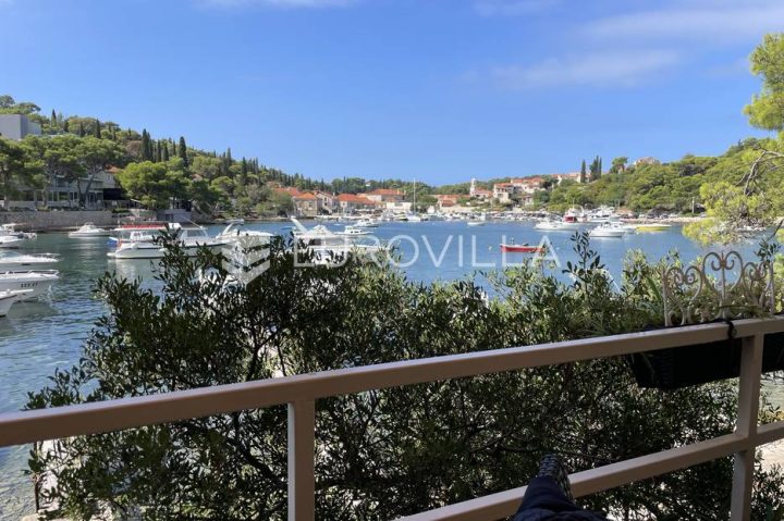 Business premises for sale 190 m² – Cavtat