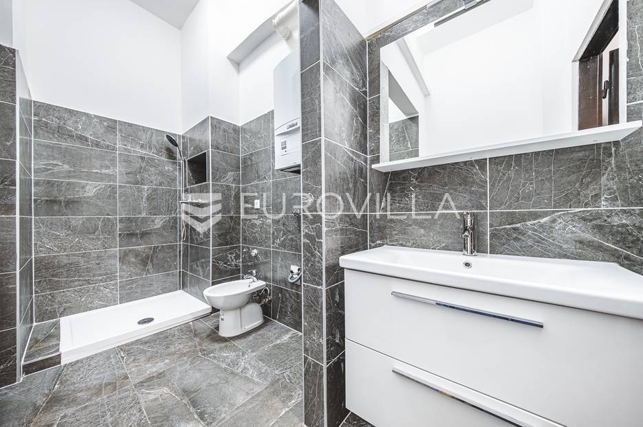 Flat For sale -  Donji Grad