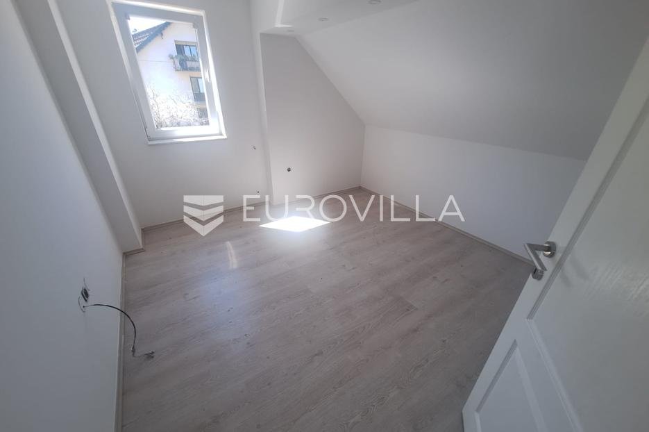 Haus Zu verkaufen - Karlovačka Ogulin