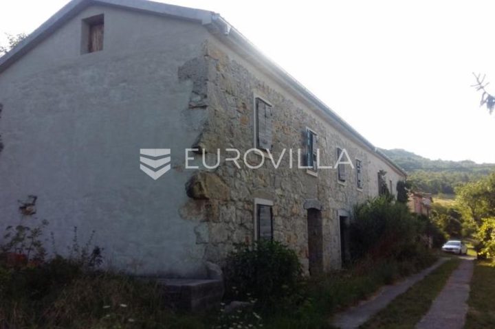 Casa in vendita 405 m² – Male Mune