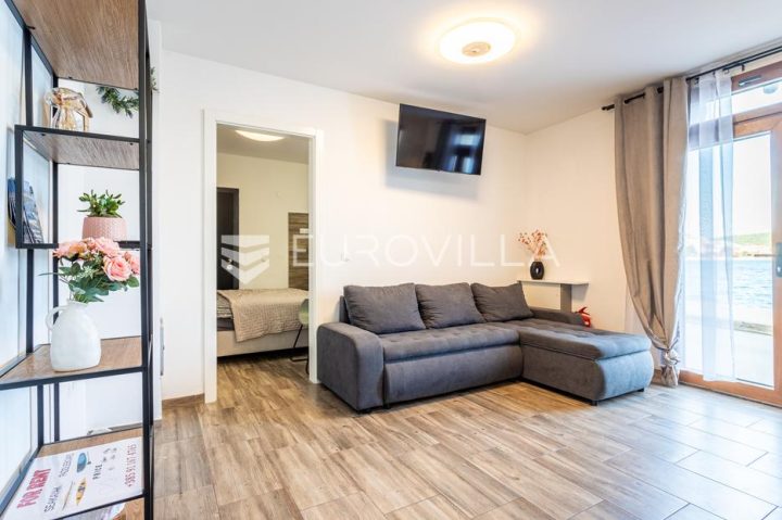 Flat for sale 48 m² – Tisno