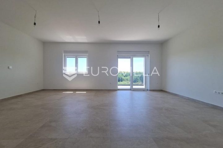 Flat for sale 80 m² – Vir