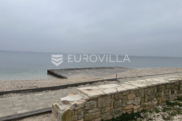 Land for sale 4400 m² – Peroj