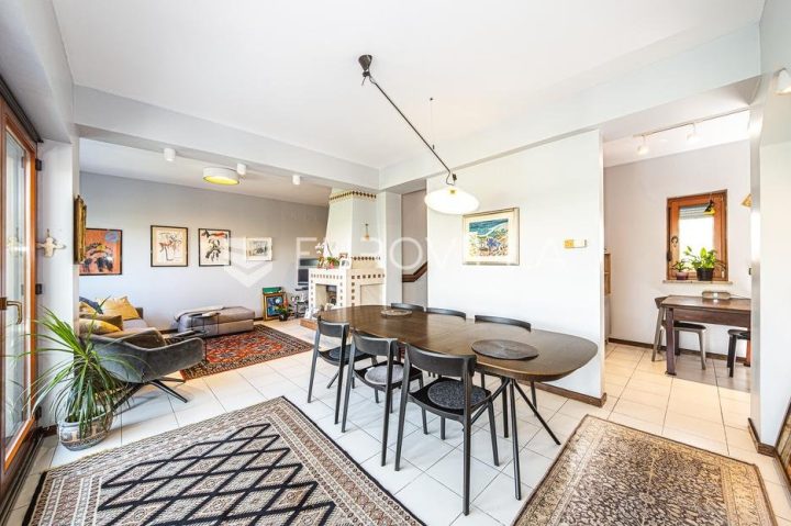 Dom na sprzedaż 260 m² – Šestinski Dol