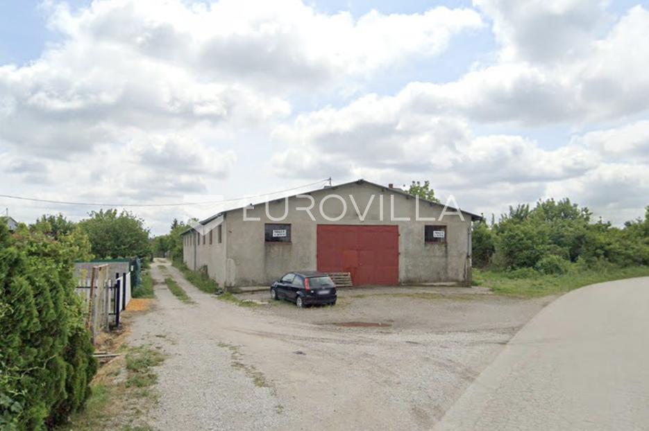 Komerční Na prodej -  Vinkovci - Okolica