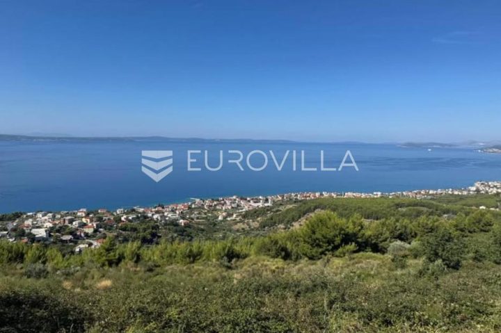 Terrain à vendre 1355 m² – Podstrana