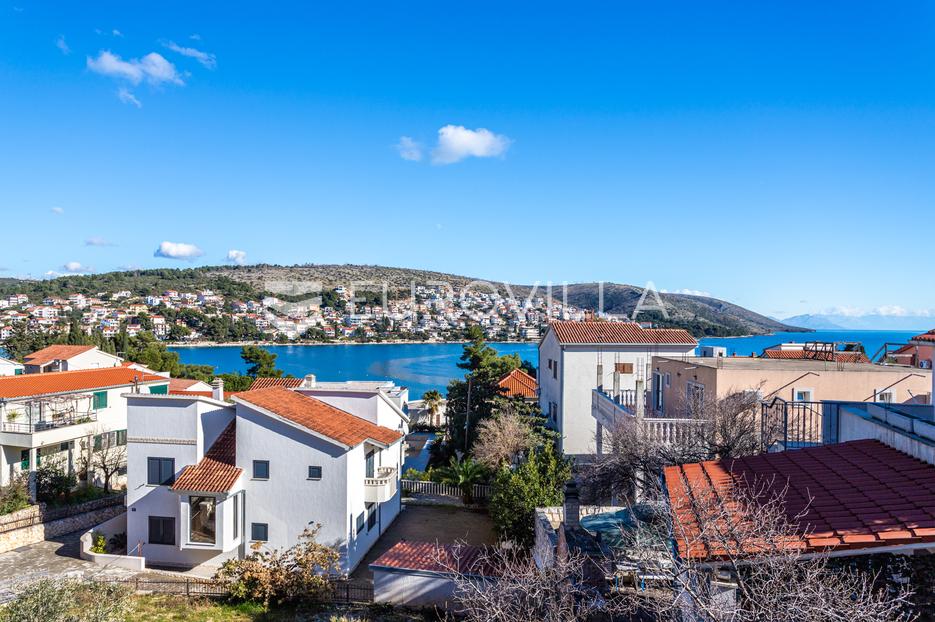 Mieszkanie Na sprzedaż -  Trogir