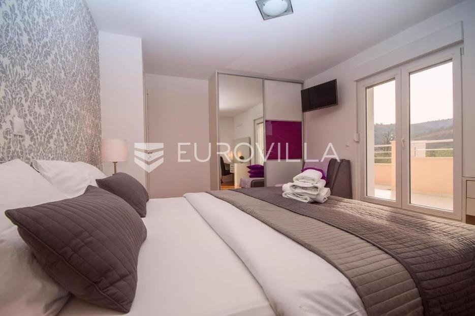 Haus Zu vermieten - Splitsko-dalmatinska Split - Okolica