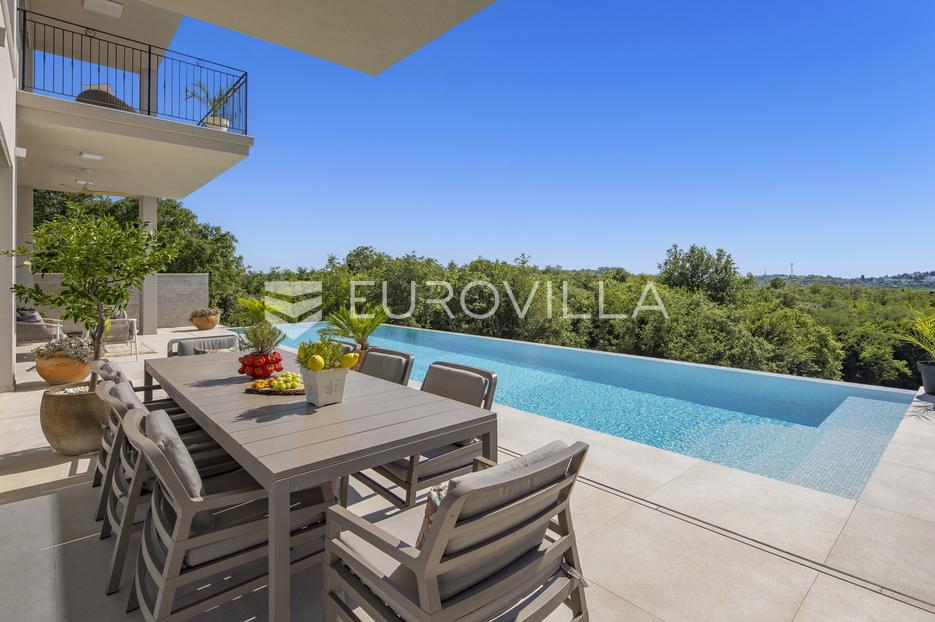 Kuća Na prodaju -  Buje