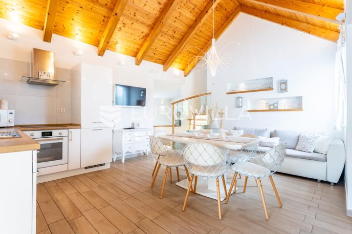 Maison à vendre 200 m² – Seget Donji