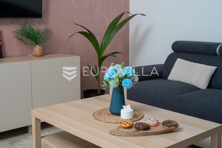 Haus Zu verkaufen -  Nin