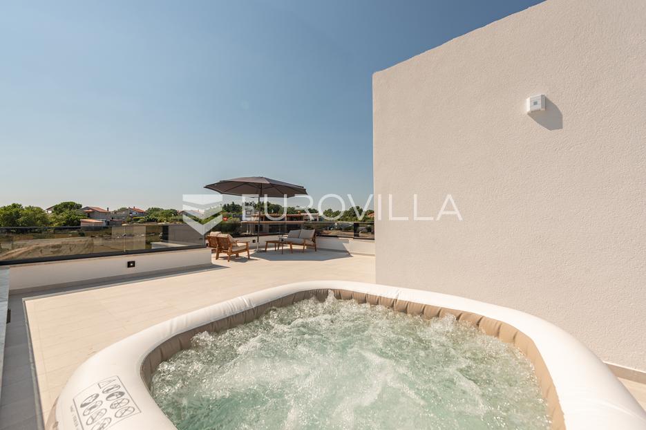 Casa In vendita -  Nin